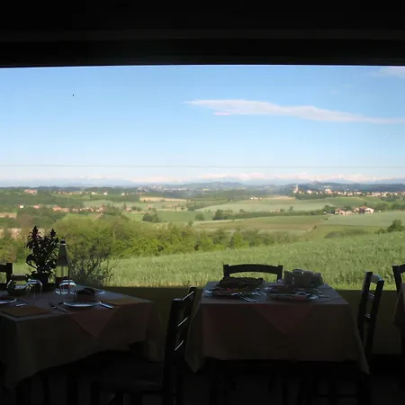Il Balcone Sul Monferrato Farm stay Tonco